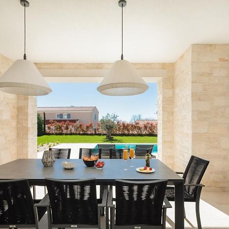 Villa Florence By Ilc-Istria Luxury Collection Brtonigla Exterior photo