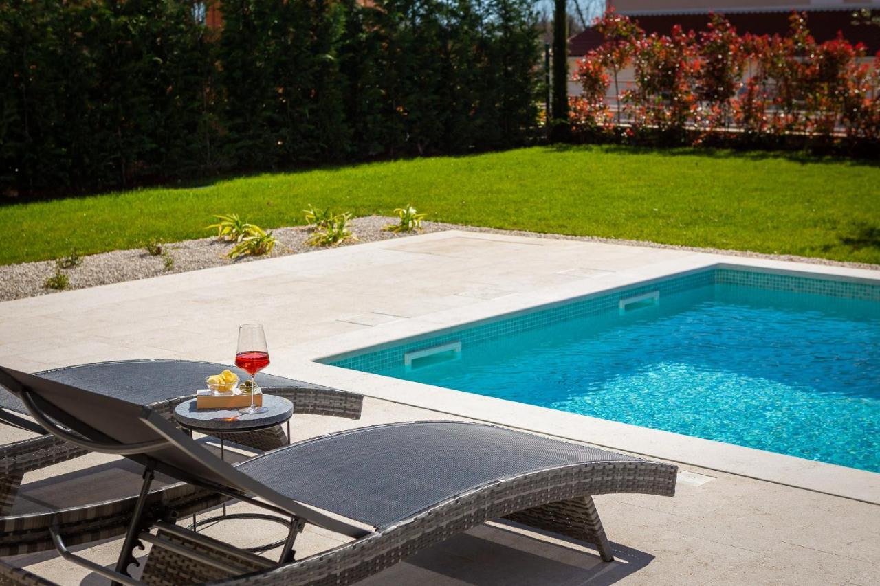 Villa Florence By Ilc-Istria Luxury Collection Brtonigla Exterior photo